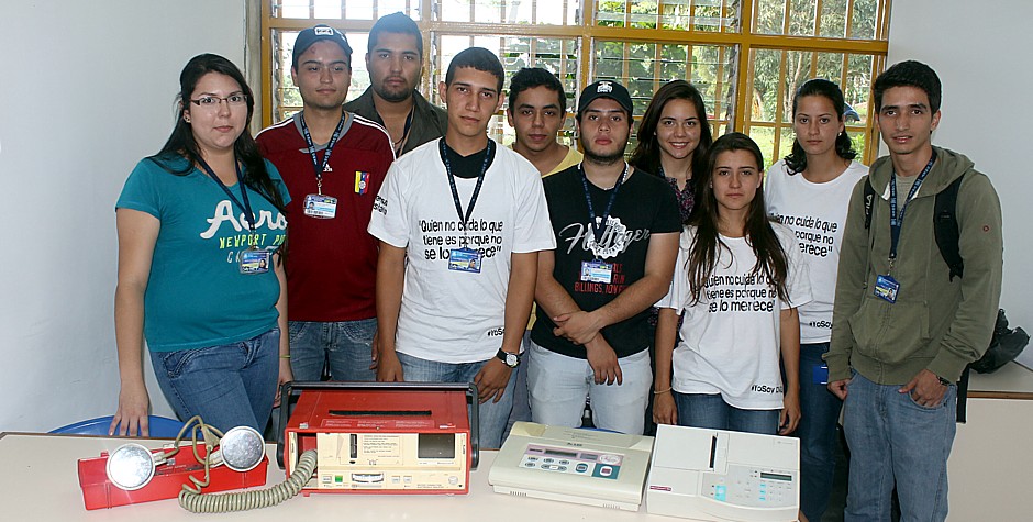 donacion de equipos electromedicna 8